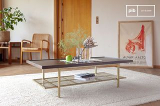 Table basse esprit scandinave en noyer neutra