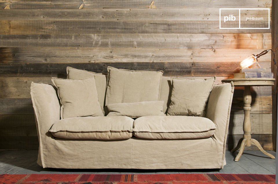Joli canapé confortable beige en lin.