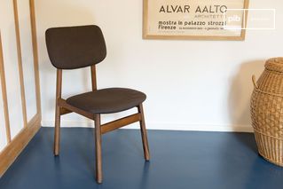 Chaise en bois Larssön
