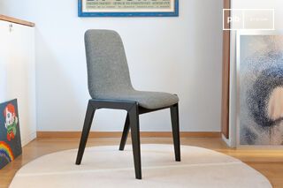 Chaise design en bois noir et tissu poivre et sel