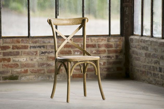 Chaise en bois finition naturelle Pampelune