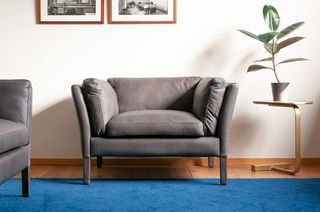 Fauteuil en cuir gris Hamar