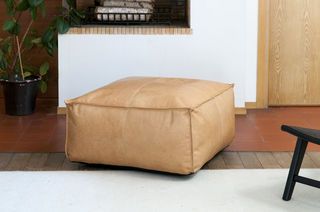 Grand pouf en cuir Marsliden