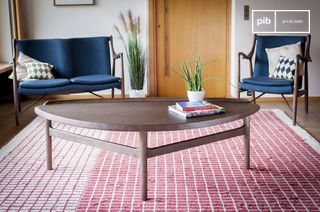 Grande table basse triangulaire Arne