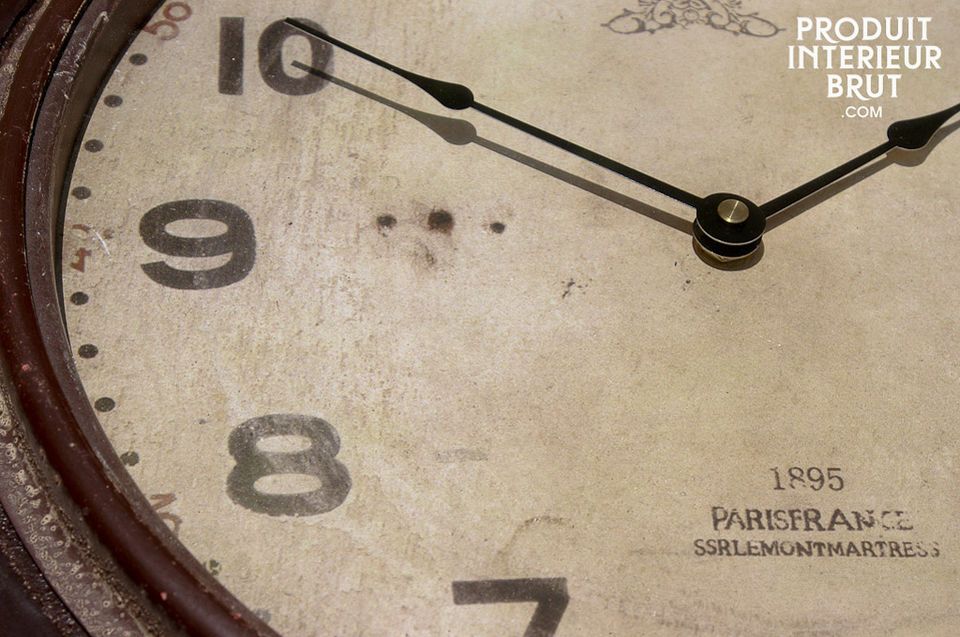 Horloge d'atelier en bois peint et vitre en verre