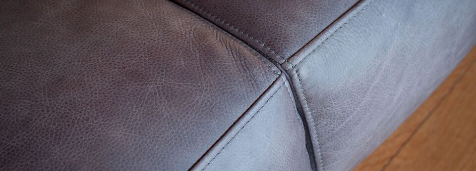 assise canapé cuir Almond gris