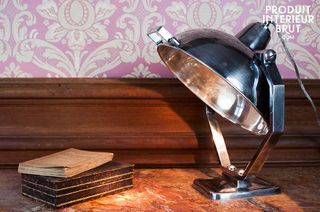 Lampe de table argentée