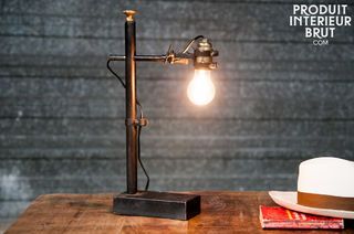Lampe métallique Equerre