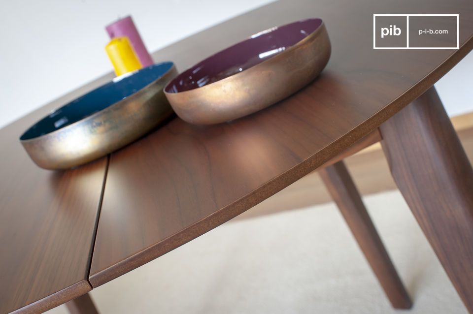 La qualité des matériaux et les finitions de cette table en font un meuble qui résistera dans le temps.