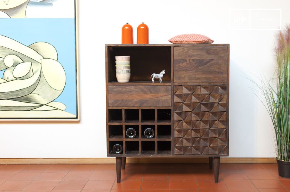 Buffet en bois noble au style scandinave.