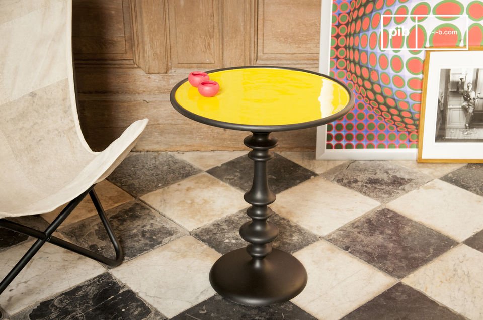 La table d\'appoint Alice est un joli meuble qui contribuera à une déco tendance aux accents