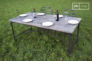 Table rustique de tapissier en orme ancien