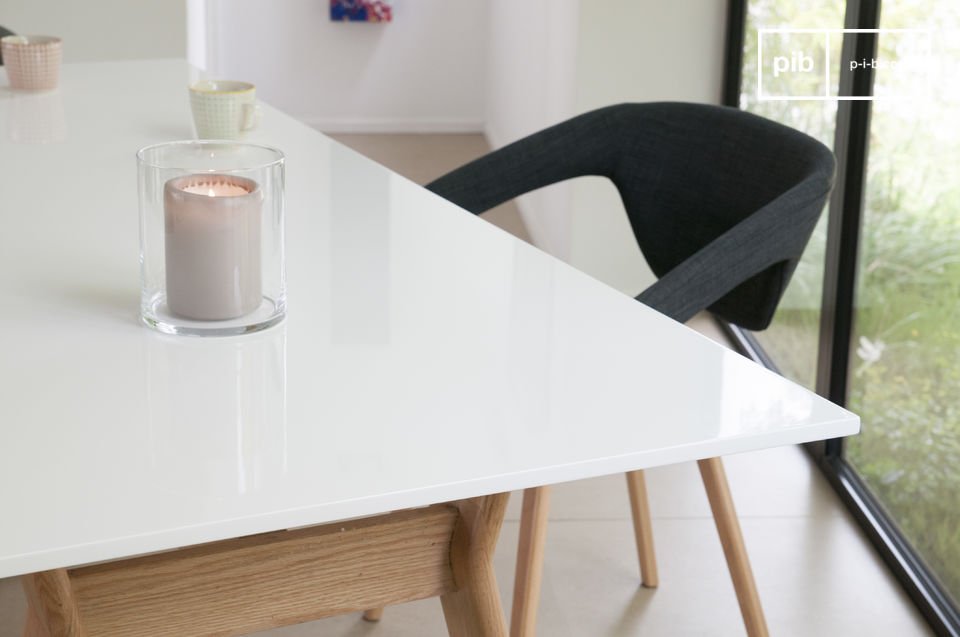 Table design de style scandinave