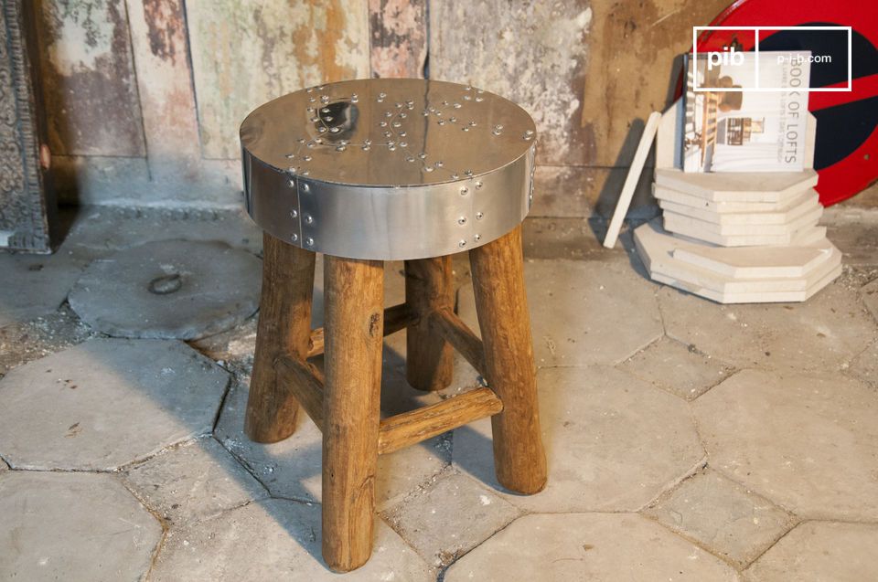 Table ou assise d'appoint pour une touche de deco industielle