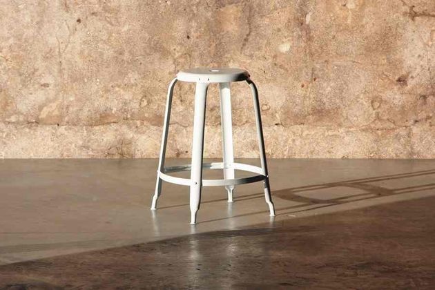 Tabouret de bar à rivets blanc 60cm