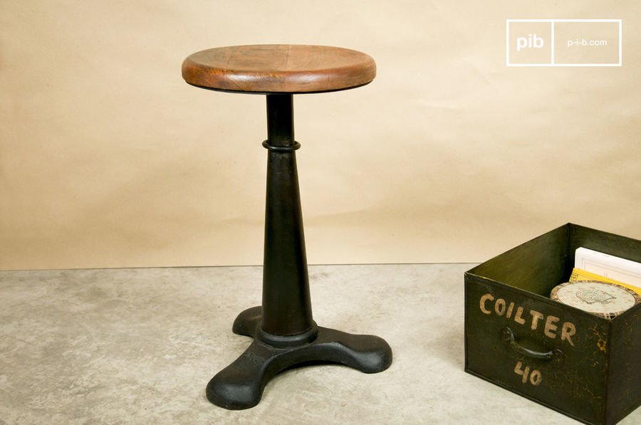 Tabouret de couturier