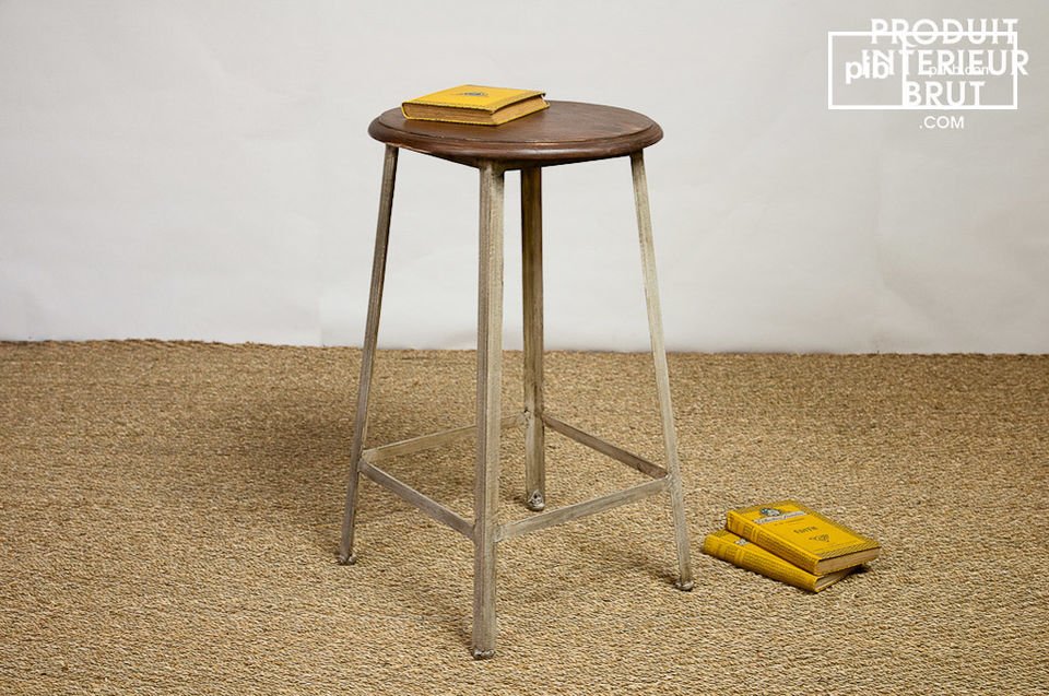 Tabouret haut en métal et bois verni