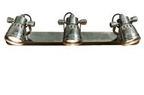 Triple applique en métal argenté 